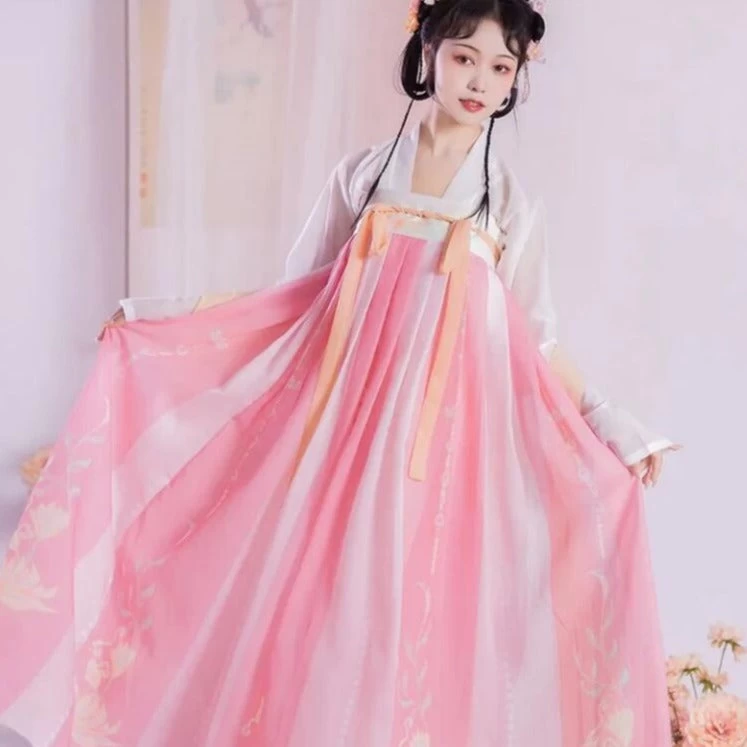 Costume Traditionnel Chinois Hanfu 6 Costume Traditionnel Chinois Hanfu – Image 4