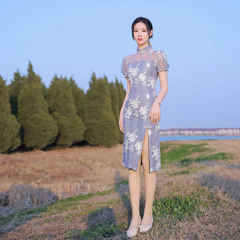 Élégante Robe Chinoise 4 Élégante Robe Chinoise – Image 2