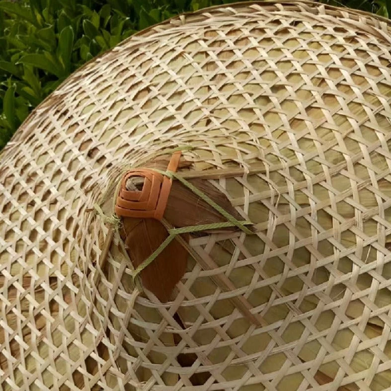 Grand Chapeau Chinois 4 Grand Chapeau Chinois – Image 2